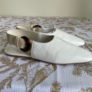 Vince white sandal never worn!